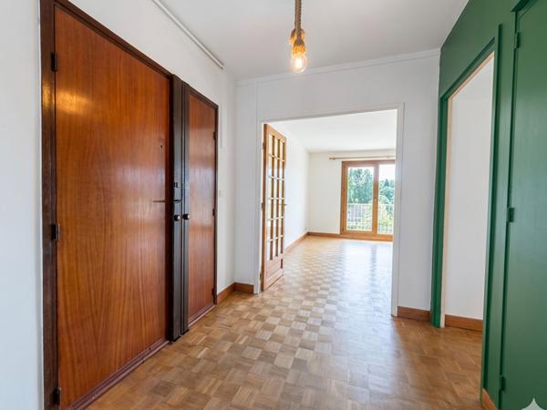 Appartement Pringy 5 pièce(s) 108 m2