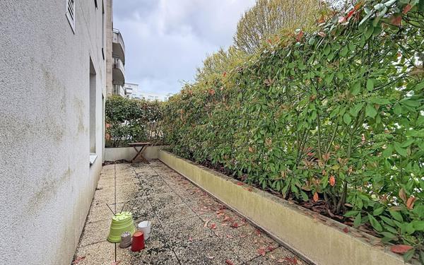 Appartement à vendre    3 pièces • 69 m2 Guyancourt