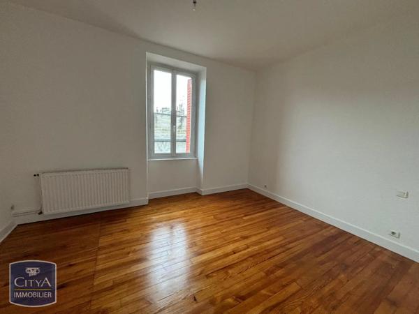 Appartement à louer 3 pièces 75.69m² Oyonnax (01100)