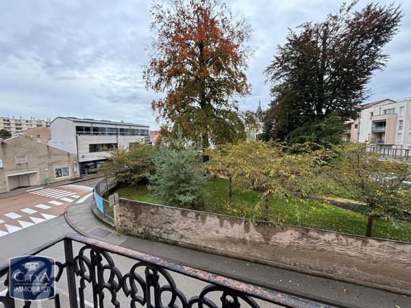 Appartement à louer 3 pièces 75.69m² Oyonnax (01100)
