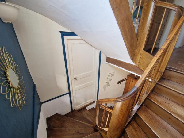 superbe maison de village avec grand jardin, dépendance et garage