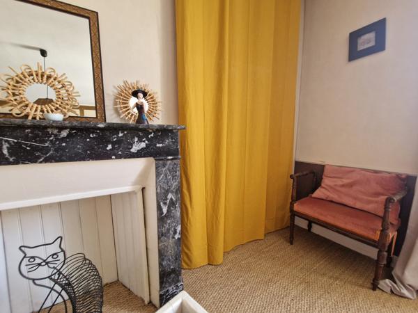 superbe maison de village avec grand jardin, dépendance et garage