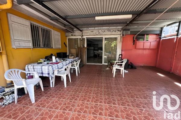 Maison à vendre 4 pièces 164 m² Le Tampon