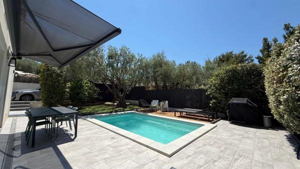 Maison à vendre 4 pièces CEYRESTE (13)