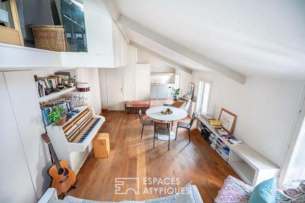 Duplex lumineux en dernier étage proche du Canal St Martin