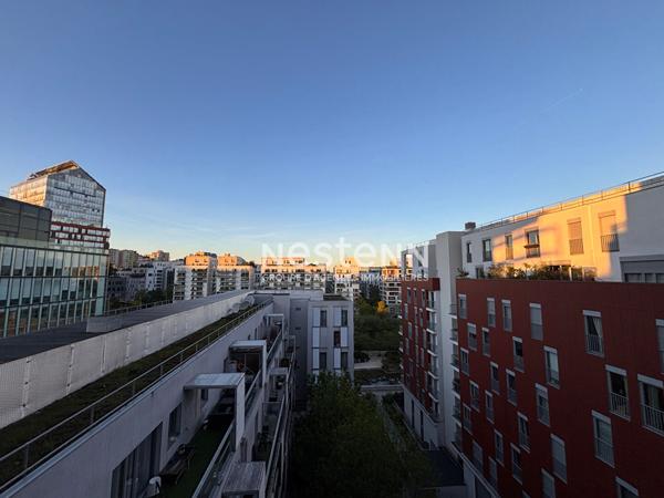BOULOGNE BILLANCOURT- QUARTIER ILE SEGUIN /RIVES DE SEINE - Studio en étage élevé
