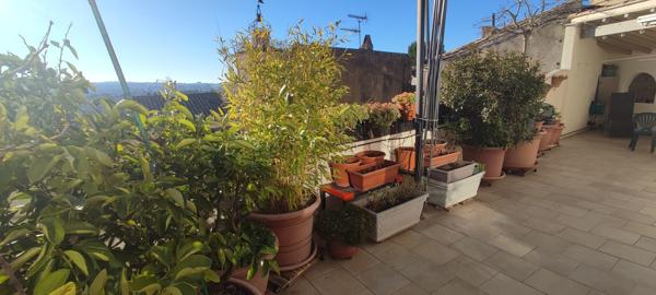 Maison lumineuse avec garage, terrasse et vue exceptionnelle