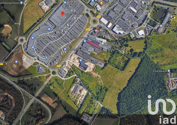 Terrain à vendre 32 000 m² Poitiers