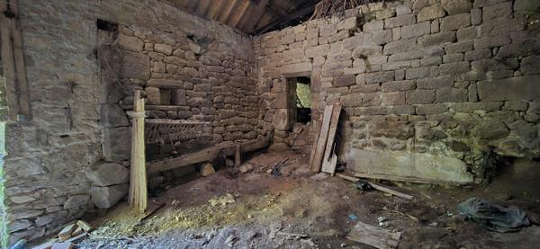 Mellionnec (22110) Maison de 70 m² sur terrain de 6638 m² avec dépendances – Environnement calme et boisé