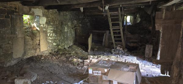 Mellionnec (22110) Maison de 70 m² sur terrain de 6638 m² avec dépendances – Environnement calme et boisé