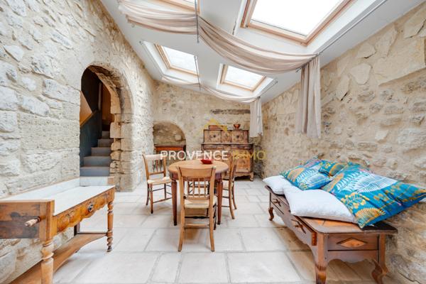 Pertuis (84120) Maison de village T3 - 87m² - Pertuis centre