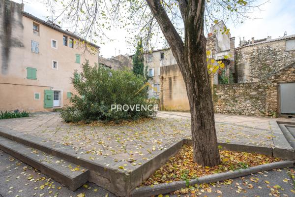 Pertuis (84120) Maison de village T3 - 87m² - Pertuis centre