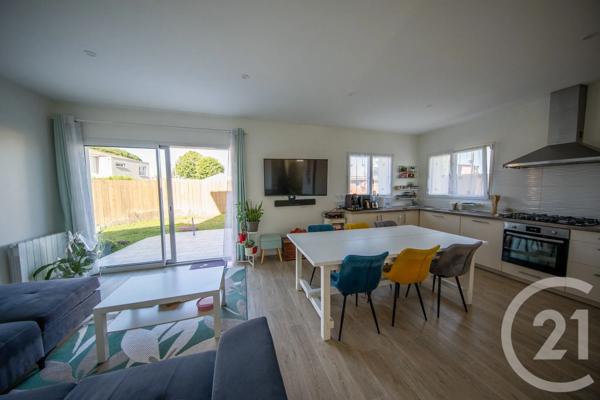 Maison à vendre  6 pièces - 108,04 m 2   ST MEDARD EN JALLES  - 33