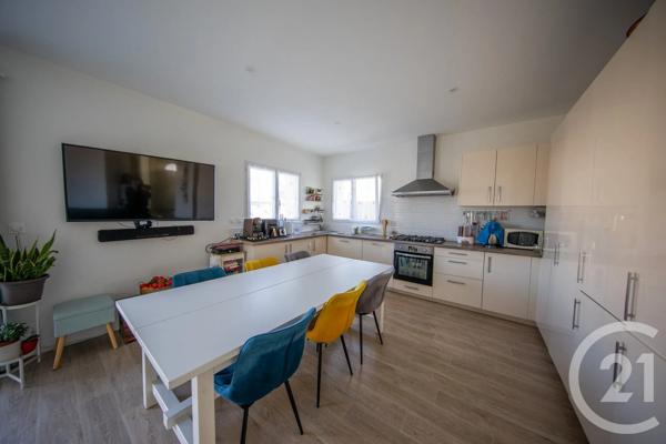 Maison à vendre  6 pièces - 108,04 m 2   ST MEDARD EN JALLES  - 33