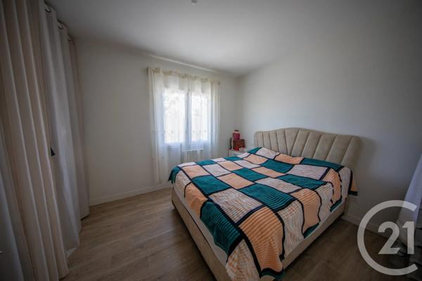 Maison à vendre  6 pièces - 108,04 m 2   ST MEDARD EN JALLES  - 33
