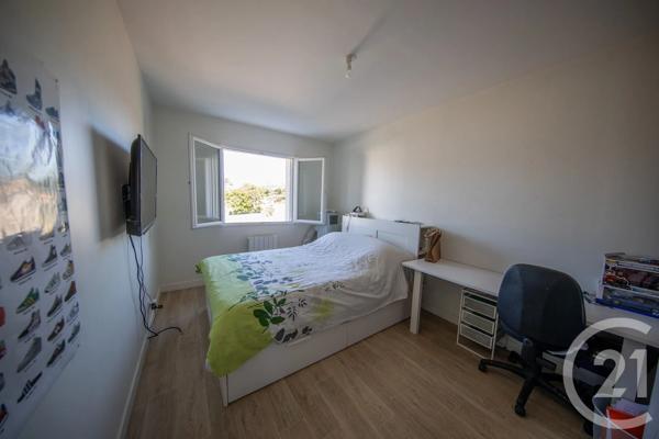 Maison à vendre  6 pièces - 108,04 m 2   ST MEDARD EN JALLES  - 33