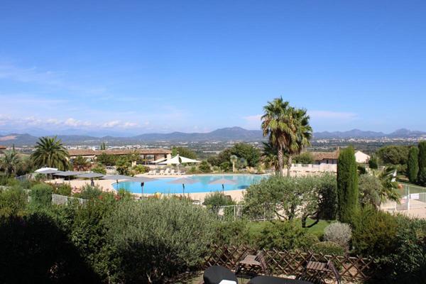 Appartement  Roquebrune sur Argens de 87m² vue Mer