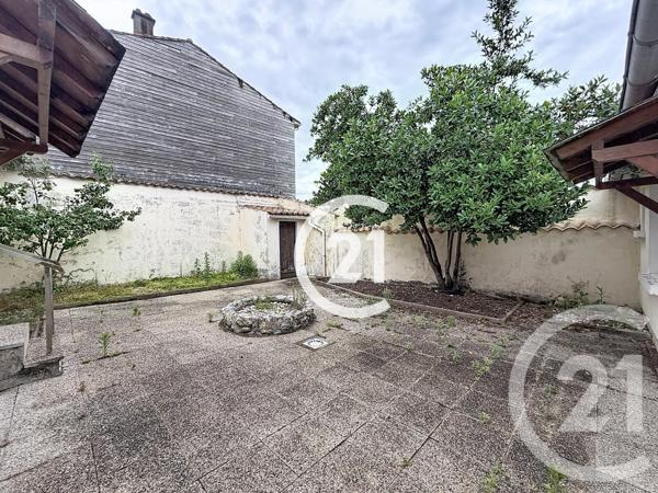 Maison à vendre  4 pièces - 91 m 2   COGNAC  - 16