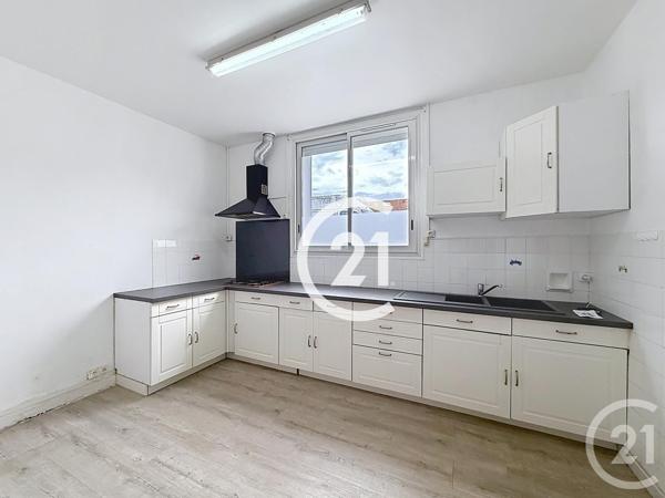 Maison à vendre  4 pièces - 91 m 2   COGNAC  - 16