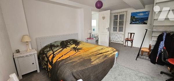 centre bourg, maison de village jumelée par pignons dur 2 niveaux 120 m² hab - 3 chambres