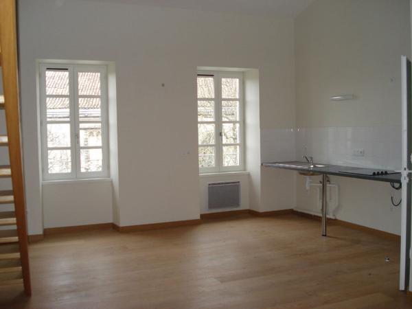 Appartement FONTENAY LE COMTE - 4 pièce(s) - 80 m2