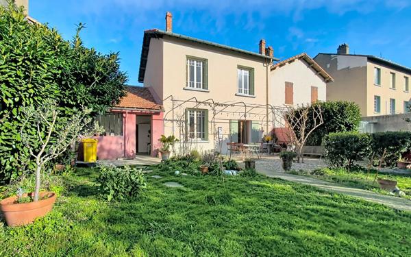 Maison à vendre    4 pièces •  Avignon