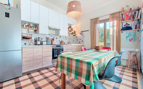 Maison à vendre    4 pièces •  Avignon