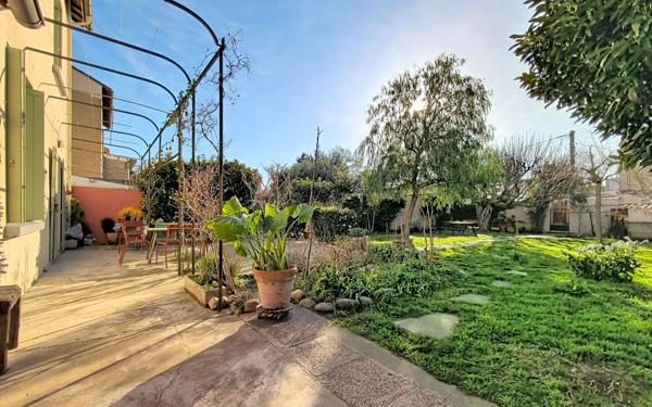 Maison à vendre    4 pièces •  Avignon