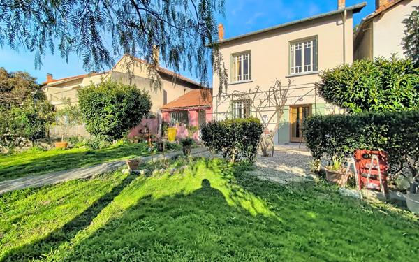 Maison à vendre    4 pièces •  Avignon