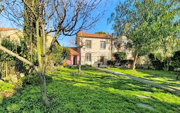 Maison à vendre    4 pièces •  Avignon