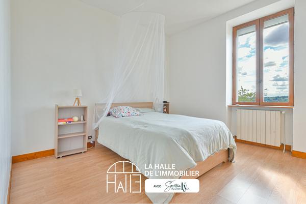 Maison
         8 pièces
        - 171 m² Exclusivité 298 200 € *