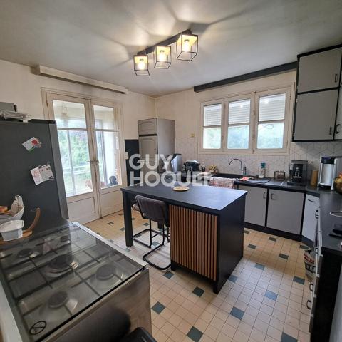 Grande maison familiale à faire revivre