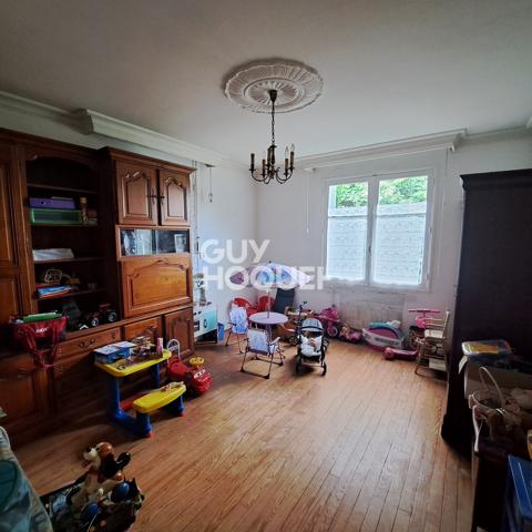 Grande maison familiale à faire revivre