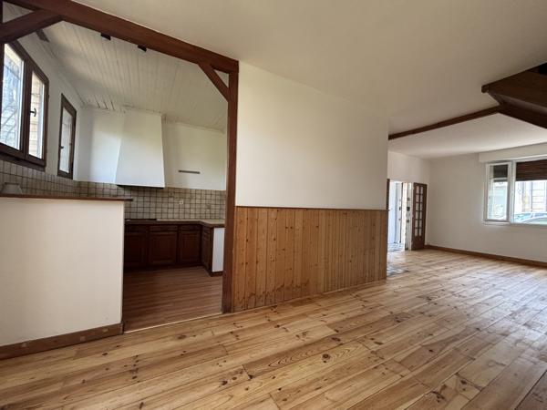 Maison
         3 pièces
        - 72 m² 395 000 € *
