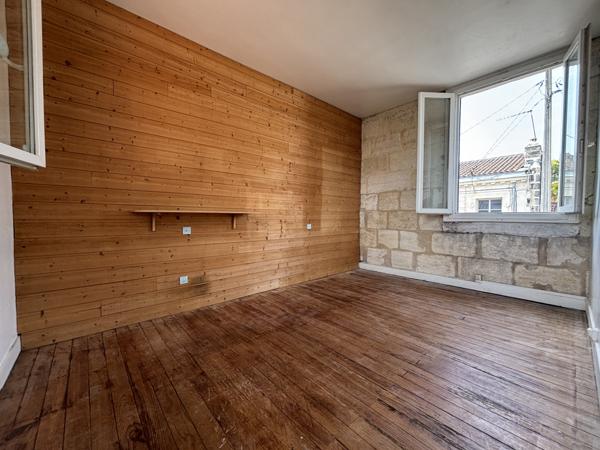 Maison
         3 pièces
        - 72 m² 395 000 € *