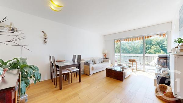 Appartement T3 à vendre  3 pièces - 67 m 2   ANGLET  - 64