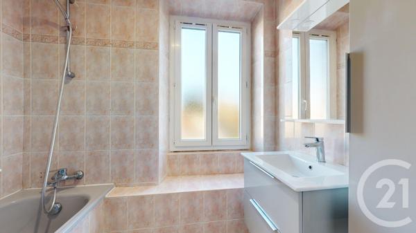 Appartement T3 à vendre  3 pièces - 64,70 m 2   BIARRITZ  - 64