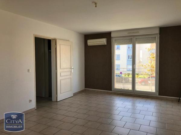 Appartement à louer 2 pièces 49.07m²