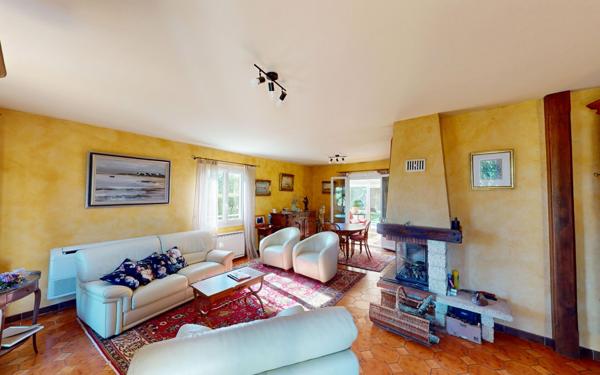 Maison à vendre    6 pièces • 204 m2 Givry