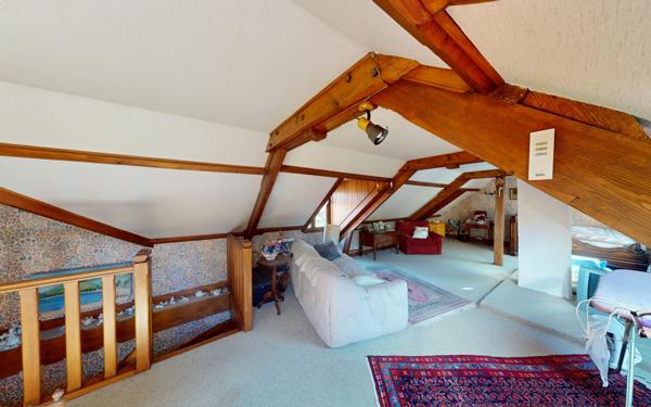 Maison à vendre    6 pièces • 204 m2 Givry