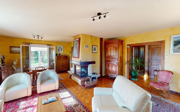 Maison à vendre    6 pièces • 204 m2 Givry