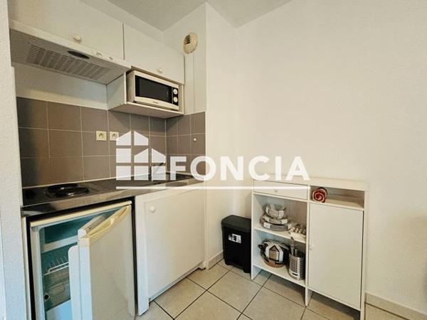 Location Appartement 2 pièces 32.5 m² - BOULEVARD DU 11 NOVEMBRE 1918 Toulon 83000
