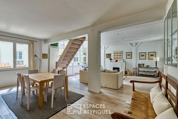 Ancien atelier d’artiste aménagé en duplex à Montmartre
