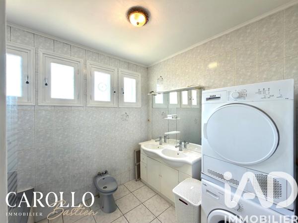Maison à vendre 6 pièces 211 m² Carcassonne
