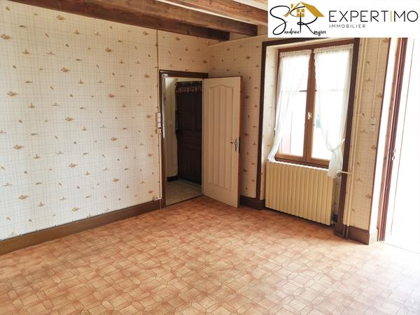 Sainte-Christine (63390) Maison à Sainte-Christine de 106 m² sur 13180 m² de terrain attenant