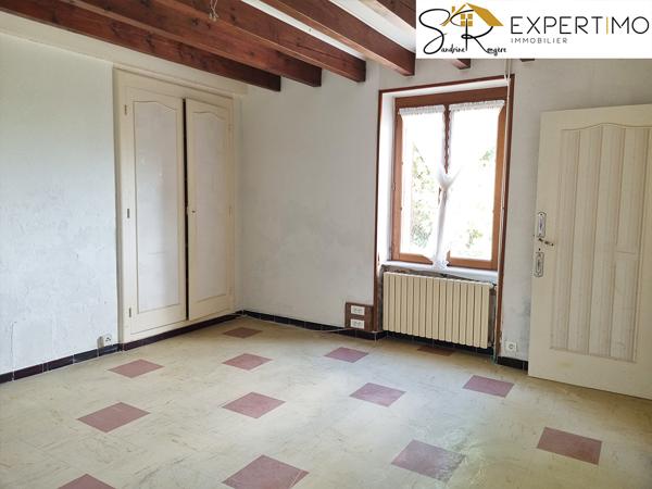 Sainte-Christine (63390) Maison à Sainte-Christine de 106 m² sur 13180 m² de terrain attenant