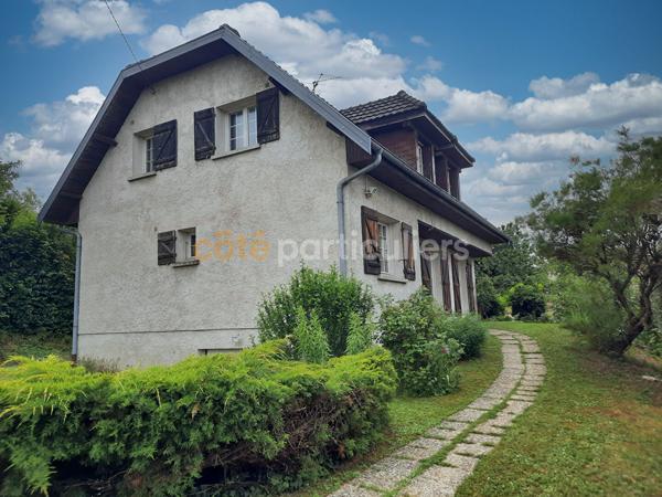 Vente
                Maison138 m² - 6 Pièces -
                    DOLE (39100)