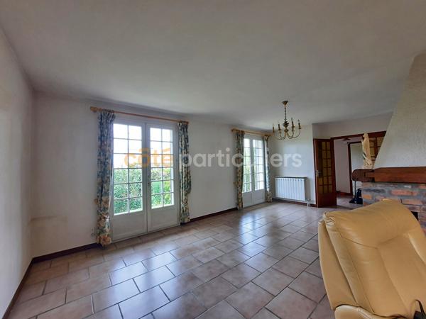 Vente
                Maison138 m² - 6 Pièces -
                    DOLE (39100)