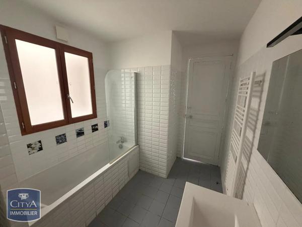 Appartement à louer 2 pièces 62.58m² Marseille 2e Arrondissement (13002)