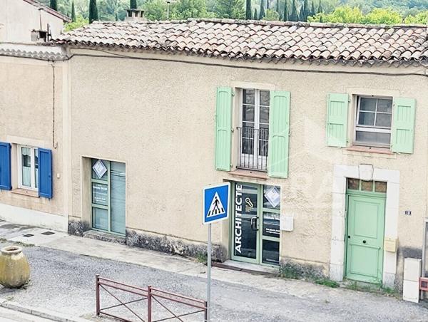 Local commercial  + appartement t2 Chateau Arnoux